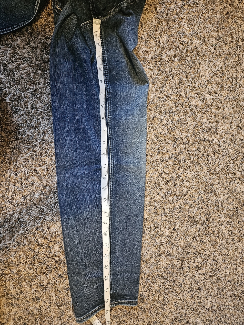 Cropped Skinny Jeans - Picture 8 of 8